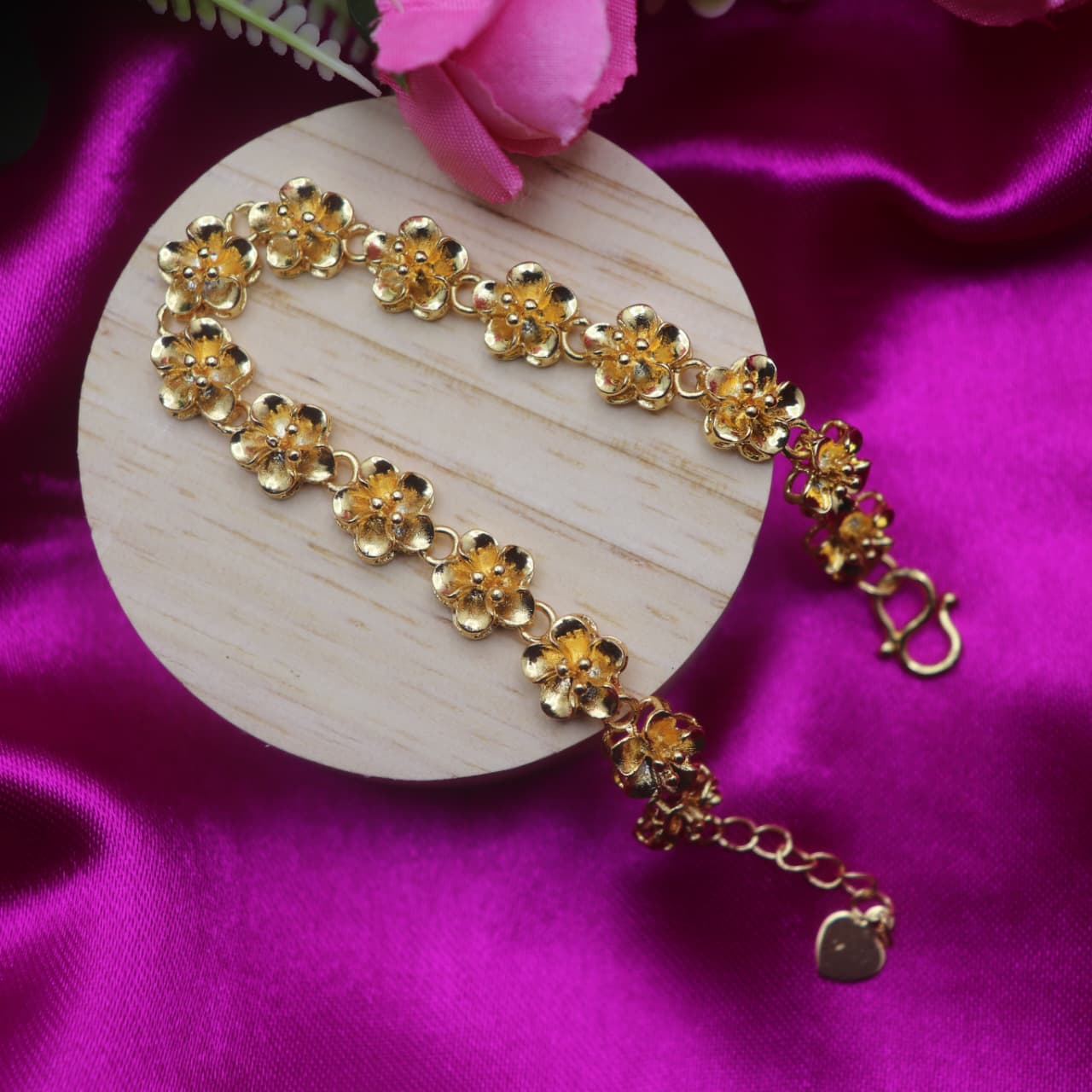 Velan-Covering-Chidambaram-Plain-Bracelet Velan-Covering-Chidambaram-Plain-Bracelets